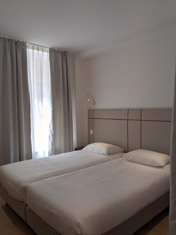 Aparthotel Share *